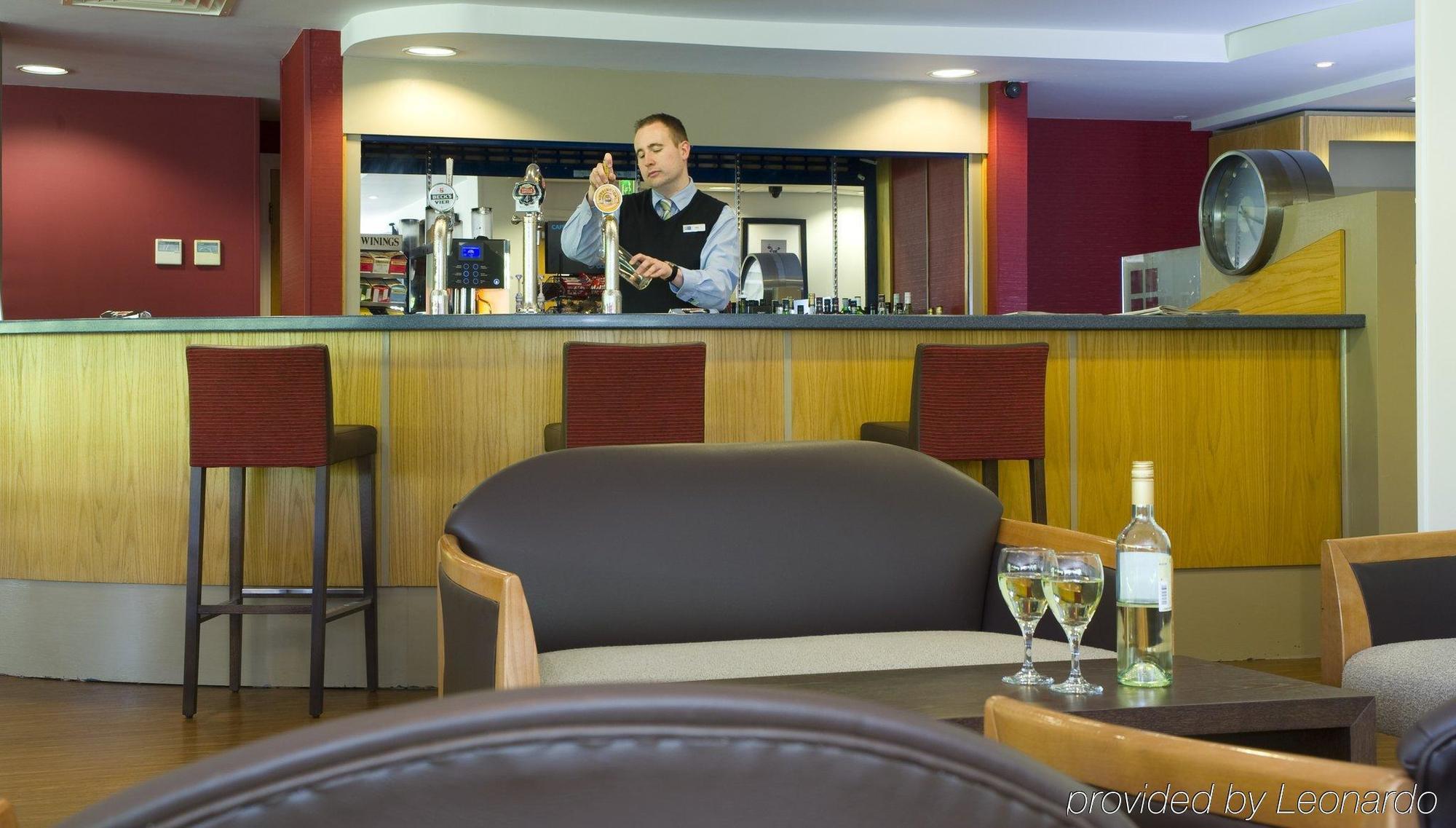Holiday Inn Express Swansea East, An Ihg Hotel Restaurant foto