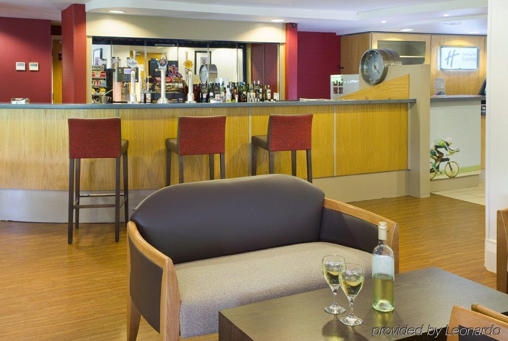 Holiday Inn Express Swansea East, An Ihg Hotel Restaurant foto
